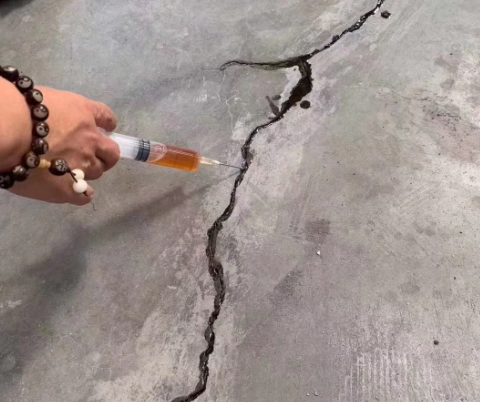 老城镇混凝土裂缝修补技术详解​