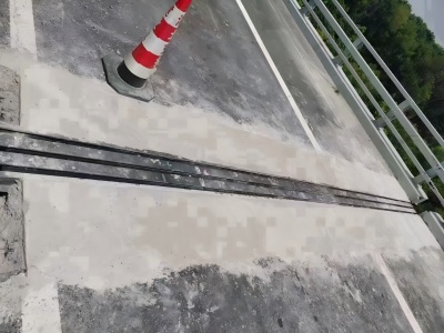 老城镇伸缩缝更换后浇筑材料快速结构修补料速砼的产品特点及施工流程​